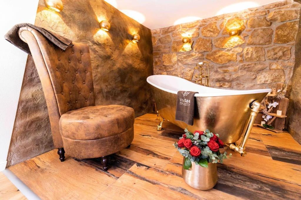 Chalet Vitaspa - Whirlpool & Sauna Privatspa Pegnitz Buitenkant foto